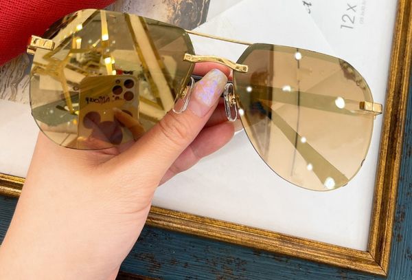 golden mirror pilot sunglasses gold black frameless men fashion sun glasses with box, White;black
golden mirror pilot sunglasses gold black frameless men fashion sun glasses with box, White;black