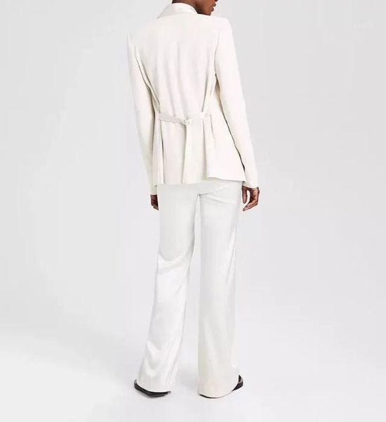 women coat 2021 early spring silk stitching black and white two-color casual jacket women's suits & blazers, White;black
women coat 2021 early spring silk stitching black and white two-color casual jacket women's suits & blazers, White;black