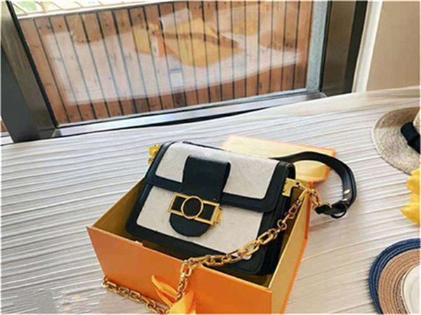 casual fashion bags ladies 2021 luxury quality shoulder bag handbags messenger handbag wallets high-end versatile design calfskin material
casual fashion bags ladies 2021 luxury quality shoulder bag handbags messenger handbag wallets high-end versatile design calfskin material