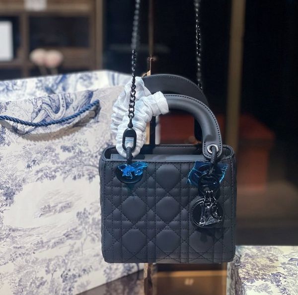 Top Luxury Leather Shoulder Bags Handbag High Quality Brand Handbags Wallet Women Crossbody Bag Fashion Vintage -L4164, A-l4164
Top Luxury Leather Shoulder Bags Handbag High Quality Brand Handbags Wallet Women Crossbody Bag Fashion Vintage -L4164, A-l4164