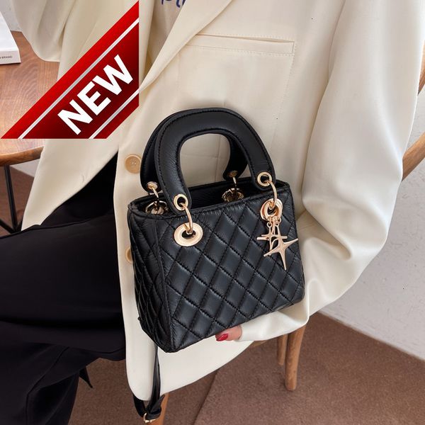 online popular small 2022 new trendy korean versatile messenger bag fashion ins portable princess women
online popular small 2022 new trendy korean versatile messenger bag fashion ins portable princess women