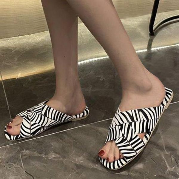 slippers summer zebra print women cross casual shoes flat sandals 2021 fashion flip flops woman large size beach, Black
slippers summer zebra print women cross casual shoes flat sandals 2021 fashion flip flops woman large size beach, Black