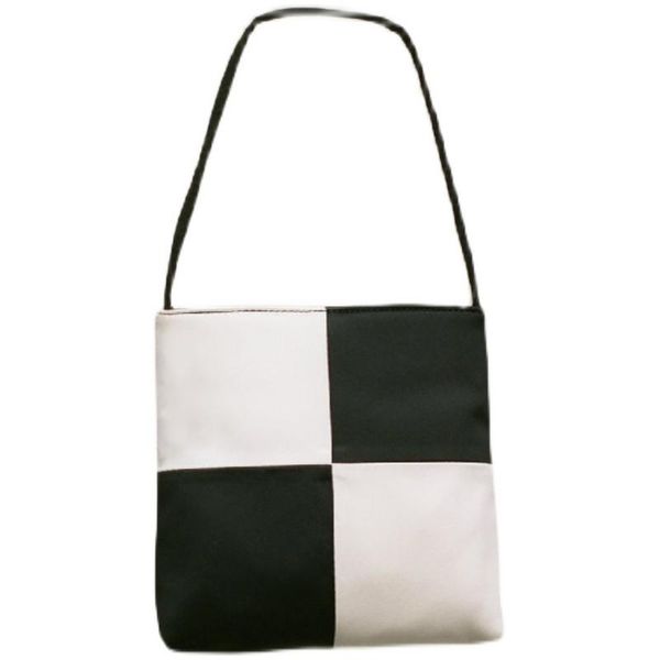 waist bags ins women bag 2022 british minority designer matches chessboard real silk zipper closure handbag black white checked
waist bags ins women bag 2022 british minority designer matches chessboard real silk zipper closure handbag black white checked
