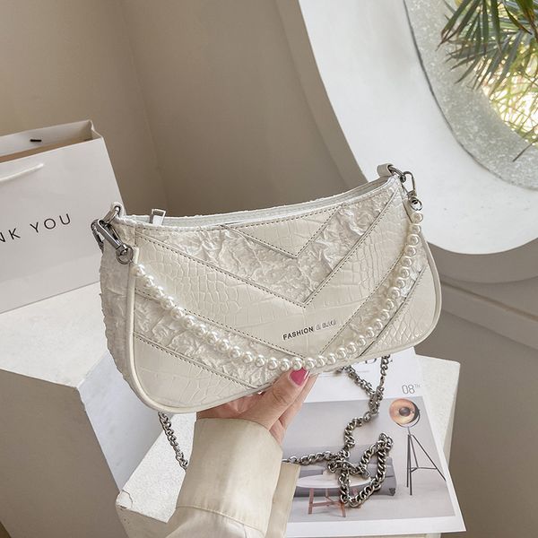 messenger fold small 2021 female bag new fashion one-shoulder style printing armpit square portable pearl foreign mslir
messenger fold small 2021 female bag new fashion one-shoulder style printing armpit square portable pearl foreign mslir