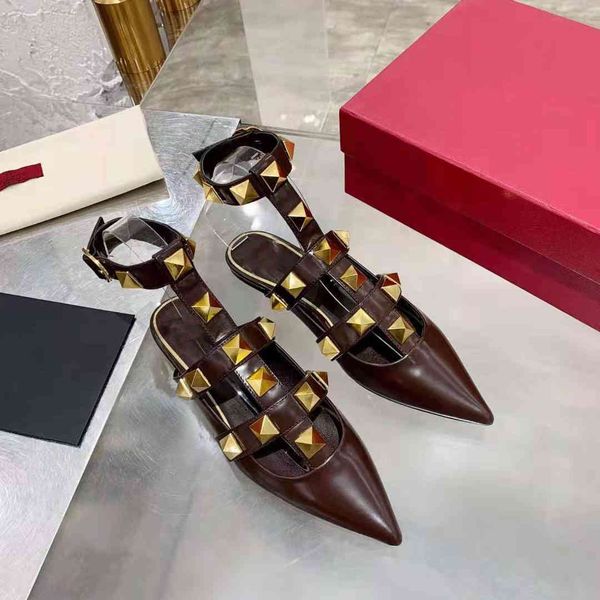 70% off wholesale sandals flip-flops vallu summer new fashion all-match bright square nail white-collar exclusive sandals, Black
70% off wholesale sandals flip-flops vallu summer new fashion all-match bright square nail white-collar exclusive sandals, Black