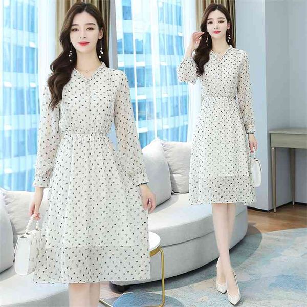 plus size floral chiffon boho beach midi dress autumn winter dot casual office shirt women vintage party vestido 210528, Black;gray
plus size floral chiffon boho beach midi dress autumn winter dot casual office shirt women vintage party vestido 210528, Black;gray