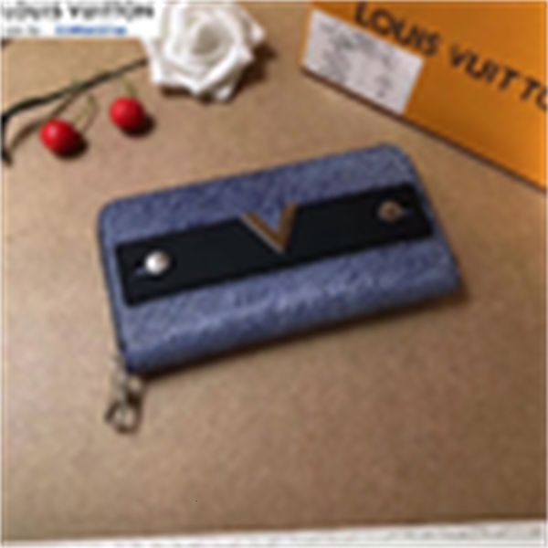 compact brand wallet designer key luxury wallets m62522 clutches wallet long with chain zipper indigo purse men evening real leather card ho, Red;black
compact brand wallet designer key luxury wallets m62522 clutches wallet long with chain zipper indigo purse men evening real leather card ho, Red;black