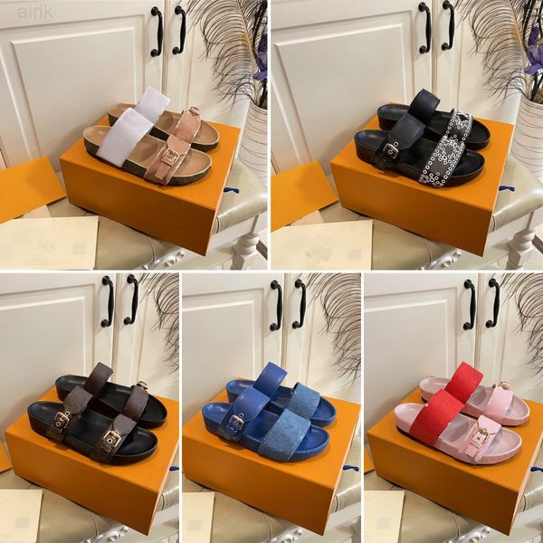 luxurys designers women sandals buckle strap printing leather slides summer outdoor beach slippers open-toe platform shoes with correct, Black
luxurys designers women sandals buckle strap printing leather slides summer outdoor beach slippers open-toe platform shoes with correct, Black
