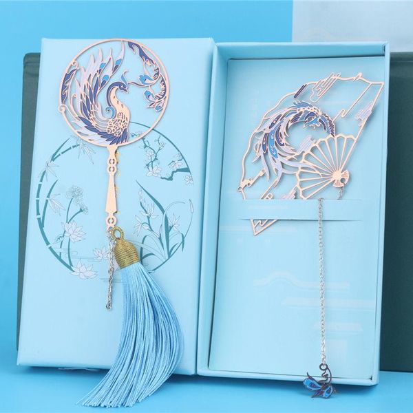 bookmark chinese style hollow fan-shaped metal tassel exquisite book accessories souvenir student teacher gift mark
bookmark chinese style hollow fan-shaped metal tassel exquisite book accessories souvenir student teacher gift mark