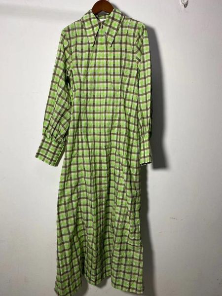 casual dresses 2021 early autumn women's turn-down collar plaid long shirt dress female puff sleeve loose zipper mid-length robes cloth, Black;gray
casual dresses 2021 early autumn women's turn-down collar plaid long shirt dress female puff sleeve loose zipper mid-length robes cloth, Black;gray
