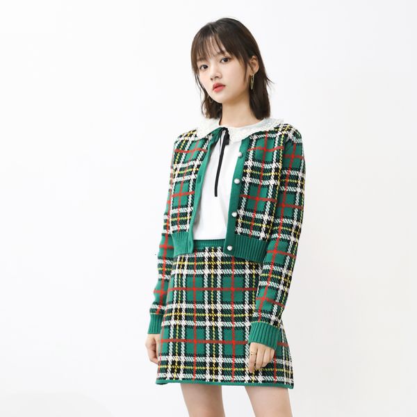 vintage green plaid two and o-neck single breasted cardigan sweater + a-line mini skirt 2 piece set, White
vintage green plaid two and o-neck single breasted cardigan sweater + a-line mini skirt 2 piece set, White