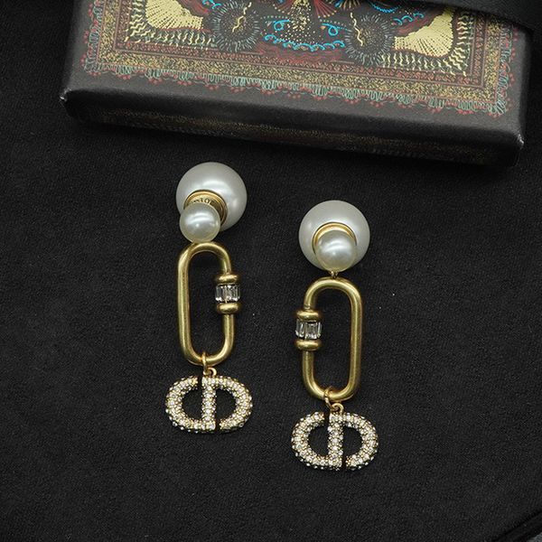 / d size pearl full diamond buckle cd earrings wind women's live broadcast with goods net red same style, Black
/ d size pearl full diamond buckle cd earrings wind women's live broadcast with goods net red same style, Black