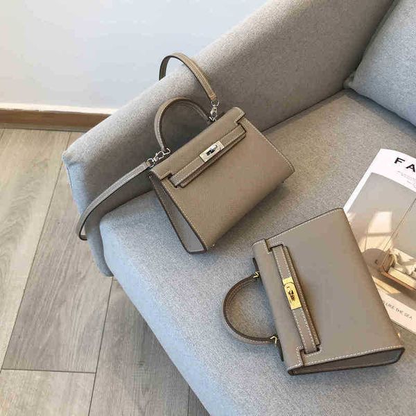 classic flower designer handbags temperament grey luxurys yixxi mini keily cowhide one shoulder small slanting across women's bag
classic flower designer handbags temperament grey luxurys yixxi mini keily cowhide one shoulder small slanting across women's bag