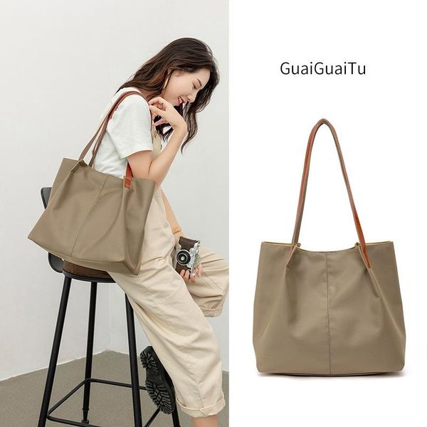 evening bags 2021 lightweight waterproof nylon oxford literary tote handbag women's simple large capacity shoulder bag
evening bags 2021 lightweight waterproof nylon oxford literary tote handbag women's simple large capacity shoulder bag