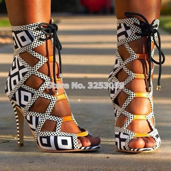 factory real po lace-up patchwork sandals white/black chess color matched cut-out dress shoes open toe strappy sandal boots
factory real po lace-up patchwork sandals white/black chess color matched cut-out dress shoes open toe strappy sandal boots