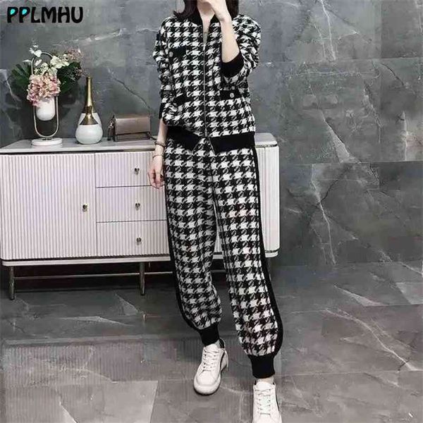 fashion black white plaid patchwork tracksuit knit two piece suit women style zipper coat + stripe harem pants 210522
fashion black white plaid patchwork tracksuit knit two piece suit women style zipper coat + stripe harem pants 210522