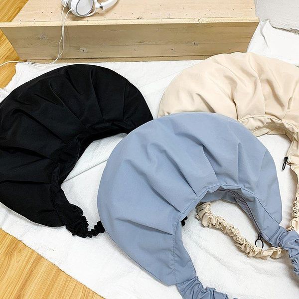 nylon high capacity half moon crossbody bags for womens 2021 summer light shoulder bag female simple handbags
nylon high capacity half moon crossbody bags for womens 2021 summer light shoulder bag female simple handbags