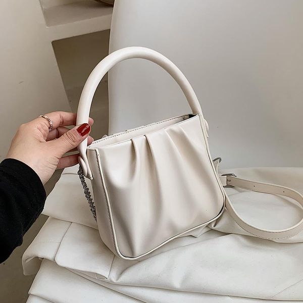 mini soft pu leather crossbody bags for women 2021 simple luxury silver chain shoulder handbags female trendy cross body
mini soft pu leather crossbody bags for women 2021 simple luxury silver chain shoulder handbags female trendy cross body