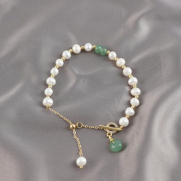 charm bracelets classic fashion natural stone pearl pendant bracelet for woman exquisite crystal lucky cuff anniversary gift 2021, Golden;silver
charm bracelets classic fashion natural stone pearl pendant bracelet for woman exquisite crystal lucky cuff anniversary gift 2021, Golden;silver