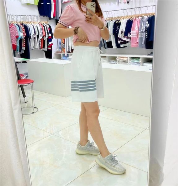 summer new tb style four bar three color versatile shorts fashion casual elastic waist curved bead knitted women's pants, White;black
summer new tb style four bar three color versatile shorts fashion casual elastic waist curved bead knitted women's pants, White;black