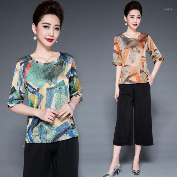 two pieces women sets high imitation silk t shirts and pants vintage clothing print black summer women's tracksuits, Gray
two pieces women sets high imitation silk t shirts and pants vintage clothing print black summer women's tracksuits, Gray