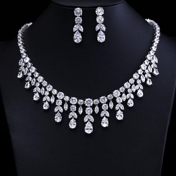wedding jewelry sets design luxury zircon water drop shape bridal necklace earrings for women, Slivery;golden
wedding jewelry sets design luxury zircon water drop shape bridal necklace earrings for women, Slivery;golden