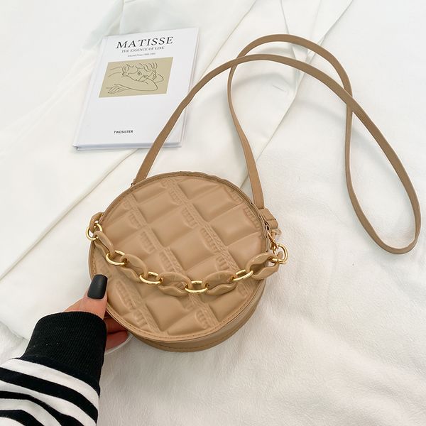 amazing female bags 2021 new high-end sense bucket bag fashion messenger bag retro single women handbags with box
amazing female bags 2021 new high-end sense bucket bag fashion messenger bag retro single women handbags with box