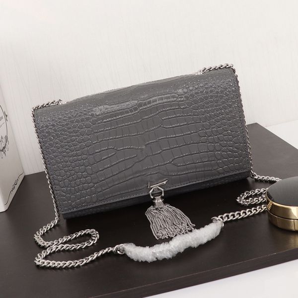 handbags women bag classical style chain gold silver crocodile grain cowhide genuine leather flap bags with box stone, Red;black
handbags women bag classical style chain gold silver crocodile grain cowhide genuine leather flap bags with box stone, Red;black
