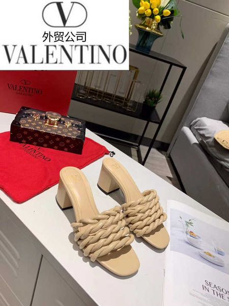 loafers men mules designer luxury pumps women high slides heels sandals slippers ballerinas sneakers dress shoes 2omf, Black;white
loafers men mules designer luxury pumps women high slides heels sandals slippers ballerinas sneakers dress shoes 2omf, Black;white
