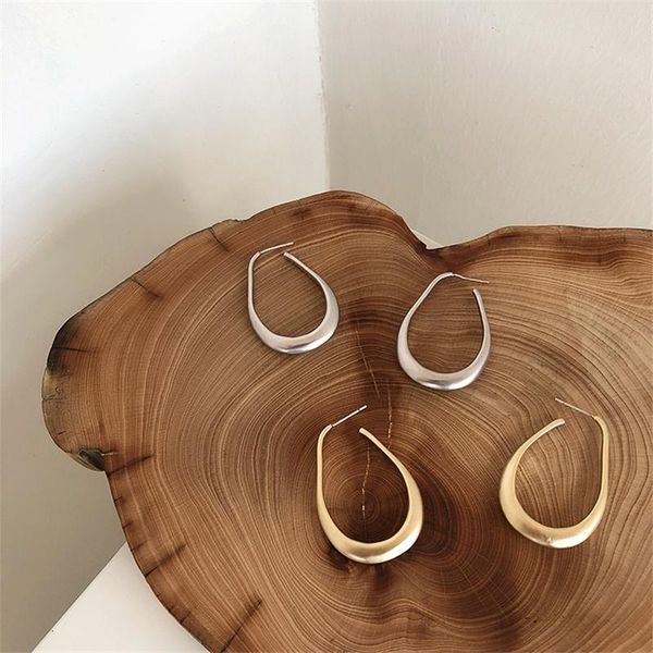 hoop & huggie 2021 simple oval circle metal earrings vintage temperament fashion jewelry for women pendientes mujer, Golden;silver
hoop & huggie 2021 simple oval circle metal earrings vintage temperament fashion jewelry for women pendientes mujer, Golden;silver
