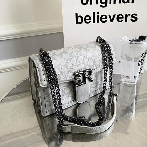 wholesale factory ladies leathers shoulder bags hong kong style elegant embossed chain bag sweet ladies fashion backpack clamshell shaped le
wholesale factory ladies leathers shoulder bags hong kong style elegant embossed chain bag sweet ladies fashion backpack clamshell shaped le