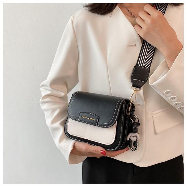 evening bags 2021 fashion designer women chain crossbody for female all-match handbags shoulder sale
evening bags 2021 fashion designer women chain crossbody for female all-match handbags shoulder sale