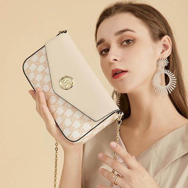 evening bags large tote bag 2021 fashion leather women's designer handbag capacity shoulder messenger
evening bags large tote bag 2021 fashion leather women's designer handbag capacity shoulder messenger