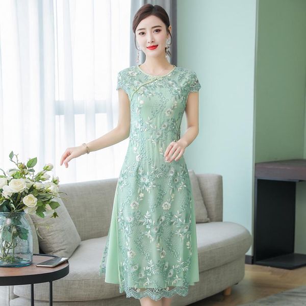 ethnic clothing 2021 chinese improved lace embroidered cheongsam aodai dress round neck vestidos elegant formal oriental party retro qipao, Red
ethnic clothing 2021 chinese improved lace embroidered cheongsam aodai dress round neck vestidos elegant formal oriental party retro qipao, Red