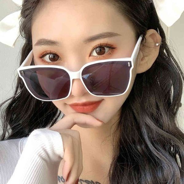 2022 korean fashion square sunglasses cai xukun personalized sun ins net red big frame rice nail sunglasses, White;black
2022 korean fashion square sunglasses cai xukun personalized sun ins net red big frame rice nail sunglasses, White;black