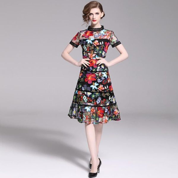 casual dresses summer women brand self portrait designer mesh floral embroidery patchwork hollow out slim dress vestidos robes, Black;gray
casual dresses summer women brand self portrait designer mesh floral embroidery patchwork hollow out slim dress vestidos robes, Black;gray