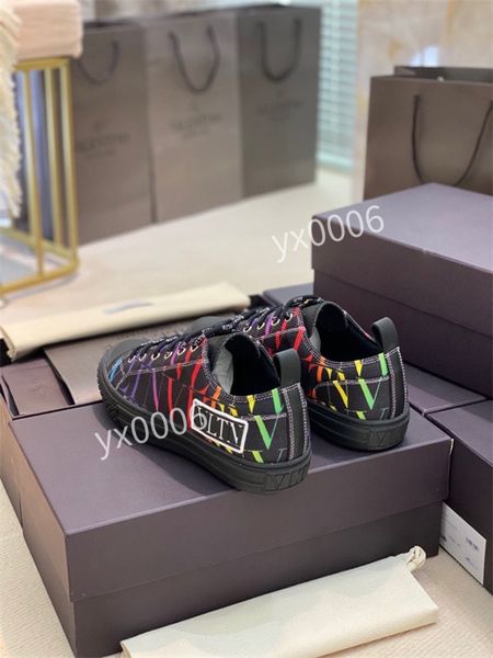 2021 men women oversized casual 35-41 shoes fashion designer triple reflective rose gold leather black pink sail beige green suede fs210810, Red;white
2021 men women oversized casual 35-41 shoes fashion designer triple reflective rose gold leather black pink sail beige green suede fs210810, Red;white