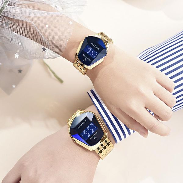 wristwatches fashion sport couple watches for men and women wrist watch brand male clock display wristwatch waterproof, Slivery;brown
wristwatches fashion sport couple watches for men and women wrist watch brand male clock display wristwatch waterproof, Slivery;brown