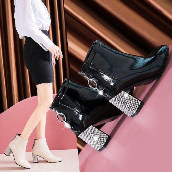 boots waterproof thick heel 2021 winter women fashion retro and ankle ladies square head plus cotton temperament, Black
boots waterproof thick heel 2021 winter women fashion retro and ankle ladies square head plus cotton temperament, Black