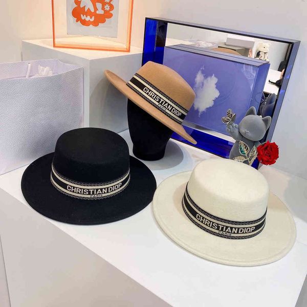 dijia correct version 2021 autumn winter new letter ribbon wool big brim flat hat fashionable and ele, Blue;gray
dijia correct version 2021 autumn winter new letter ribbon wool big brim flat hat fashionable and ele, Blue;gray