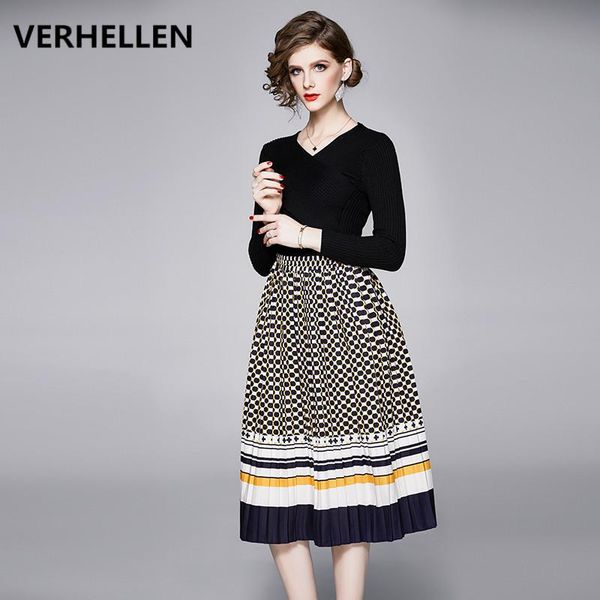 two piece dress verhellen 2021 spring and autumn runway women v-neck long sleeve knit sweater + pleated skirt 2 set, White
two piece dress verhellen 2021 spring and autumn runway women v-neck long sleeve knit sweater + pleated skirt 2 set, White