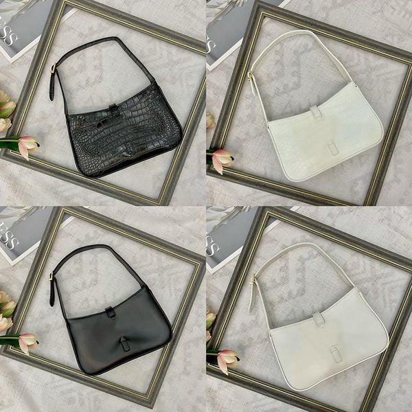 evening bags fashion exquisite retro casual women's handbag shoulder bag underarm leather solid chain 2021
evening bags fashion exquisite retro casual women's handbag shoulder bag underarm leather solid chain 2021