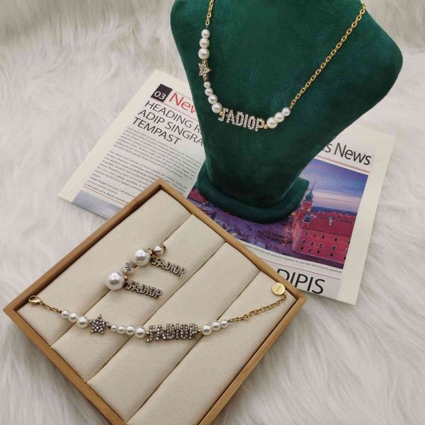 design jewelry new style temperament letter korean simple necklace net red star pearl inlaid diamond bracelet female earrings, Black
design jewelry new style temperament letter korean simple necklace net red star pearl inlaid diamond bracelet female earrings, Black