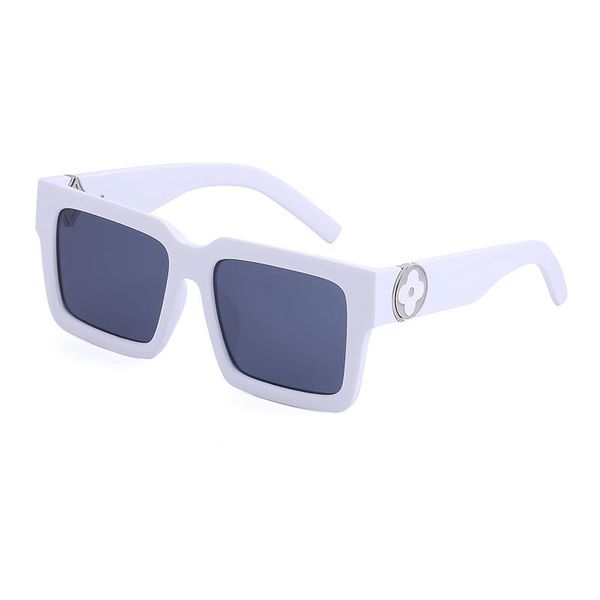 sunglasses big-framed for men and women stylish outdoor leisure cycling street pography glasses 2021 style, White;black
sunglasses big-framed for men and women stylish outdoor leisure cycling street pography glasses 2021 style, White;black