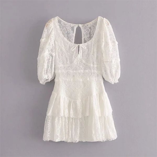 stylish chic openwork floral embroidery ruffles mini dress women fashion backless button with lining hollow out dresses 210531, Black;gray
stylish chic openwork floral embroidery ruffles mini dress women fashion backless button with lining hollow out dresses 210531, Black;gray