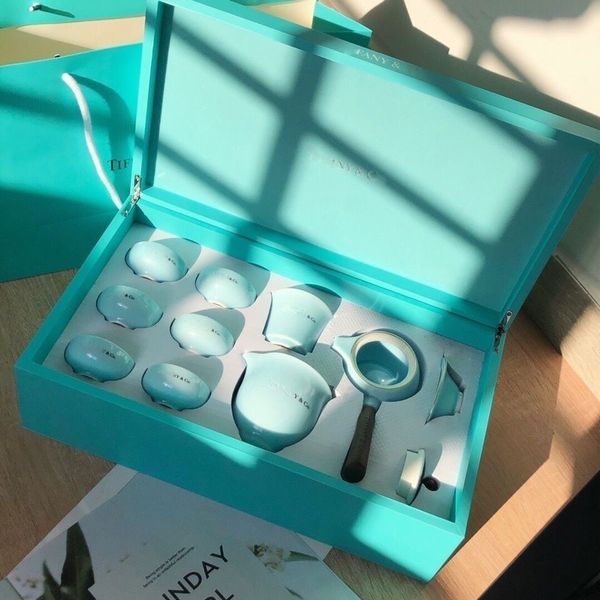 blue mutton fat jade ceramic kung fu tea set gift box home living room cover bowl birthday gift
blue mutton fat jade ceramic kung fu tea set gift box home living room cover bowl birthday gift