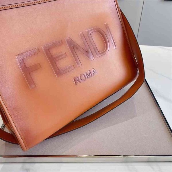 handbaglight luxury 2021 new women's fashion versatile leather large capacity platinum leisure portable slant span baggg bag
handbaglight luxury 2021 new women's fashion versatile leather large capacity platinum leisure portable slant span baggg bag