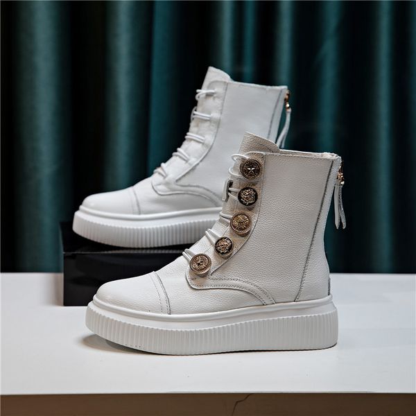 2021 autumn winter layer cowhide high help thick soled short boots with leather inside outside and breathable korean, Black
2021 autumn winter layer cowhide high help thick soled short boots with leather inside outside and breathable korean, Black