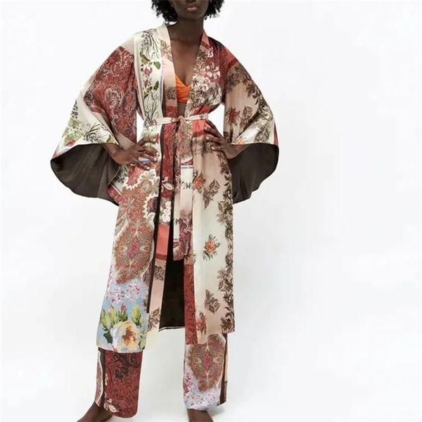autumn casual retro all-match jacket slim printed jacket fashion double-breasted long sleeved women coat shawl with belt 211007, White
autumn casual retro all-match jacket slim printed jacket fashion double-breasted long sleeved women coat shawl with belt 211007, White