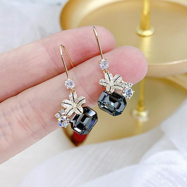 crystal earrings for women fashion ears jewelry accessories flower zircon earings party decorations stud, Golden;silver
crystal earrings for women fashion ears jewelry accessories flower zircon earings party decorations stud, Golden;silver